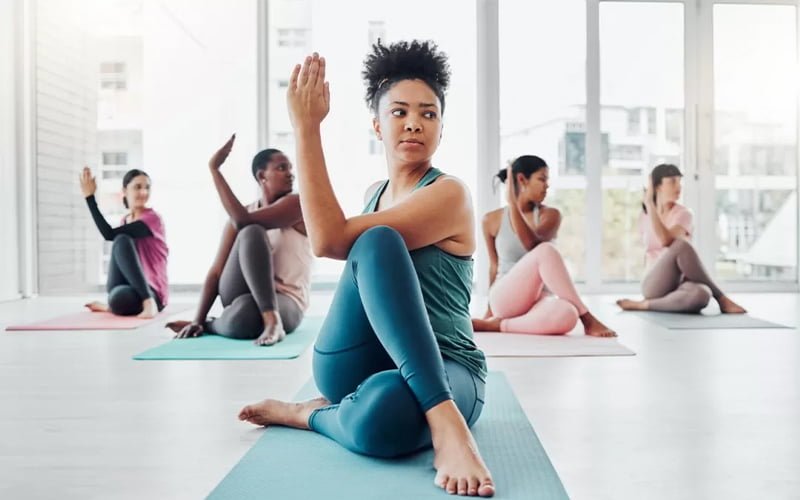 9 مزیت یوگا