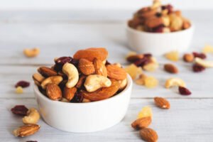 خوردن بیشتر از آنچه فکر می‌کنید